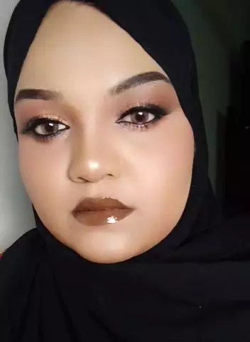Transformasi cewek kantung mata hitam rias wajah ala bold glam bikin melongo TikTok Transformasi cewek kantung mata hitam rias wajah ala bold glam bikin melongo TikTok