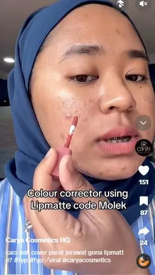 Trik tutupi jaringan parut jerawat justru pakai produk tak terduga TikTok