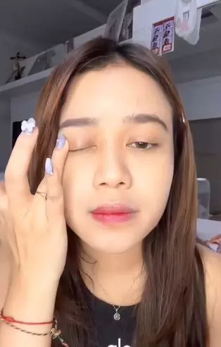 Tutorial makeup sat set Brisia Jodie di keseharian Berbagai sumber