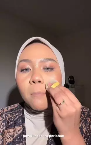 Trik atasi crack di area garis senyum yang hasilnya antidempul TikTok Trik atasi crack di area garis senyum yang hasilnya antidempul TikTok