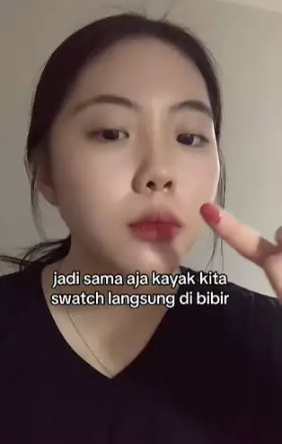 Tempat swatches lipstik selain punggung tangan untuk memilih warna yang tepat Berbagai sumber Tempat swatches lipstik selain punggung tangan untuk memilih warna yang tepat Berbagai sumber