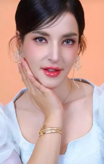 Tasya Farasya dirias MUA idol K-Pop jadi bak beda orang TikTok