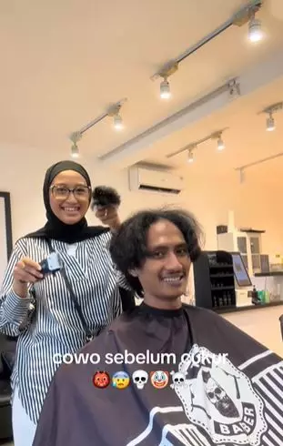 Perubahan cowok berambut gondrong mirip Vadel Badjideh usai dipotong TikTok Perubahan cowok berambut gondrong mirip Vadel Badjideh usai dipotong TikTok