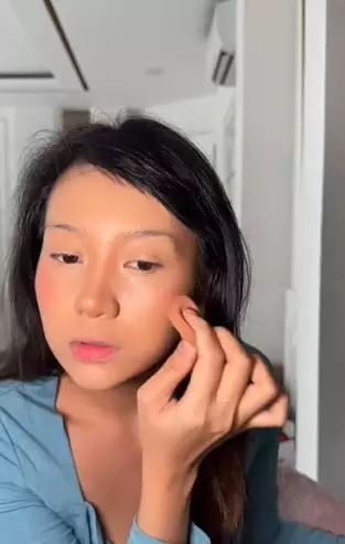 Makeup Ghea Indrawari bak beda orang pas bare face TikTok