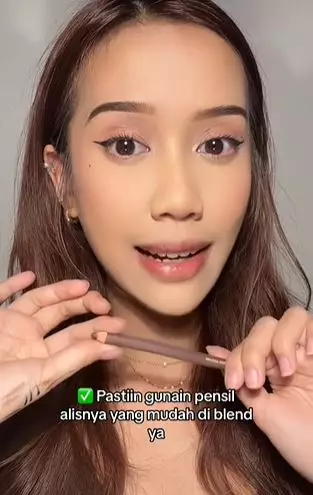 Fungsi lain eyebrow pencil yang tak banyak orang tahu Berbagai sumber
