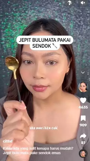 Trik lentikkan bulu mata tanpa eyelash curler andalkan 1 alat makan TikTok