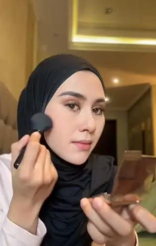 Step daily makeup Syahnaz Sadiqah TikTok Step daily makeup Syahnaz Sadiqah TikTok