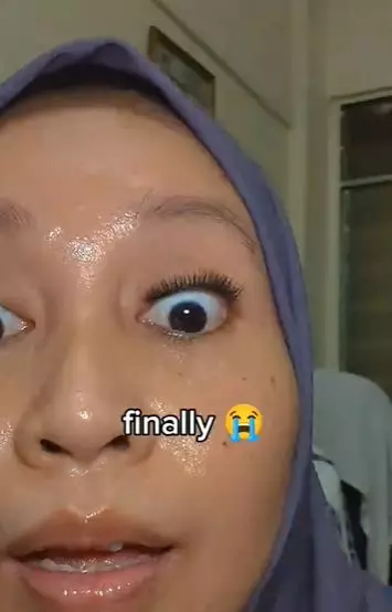 Momen kocak cewek pertama kali pasang magnetic eyelash TikTok Momen kocak cewek pertama kali pasang magnetic eyelash TikTok