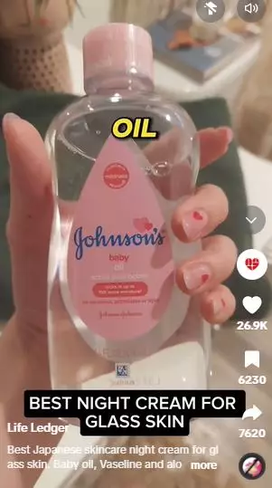 Campuran petroleum jelly dan 2 bahan pelembap ampuh cegah kerutan di wajah Berbagai sumber