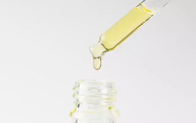 Mencegah uban tumbuh lebih banyak dengan 1 produk bayi Berbagai sumber