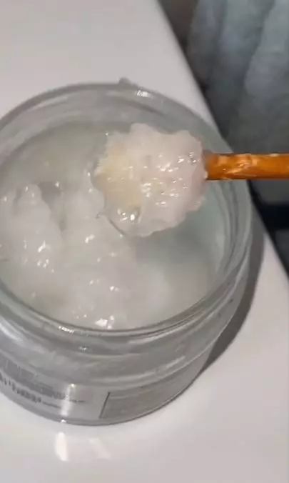 Putihkan gigi kekuningan dengan 1 jenis ranting pohon Berbagai sumber Putihkan gigi kekuningan dengan 1 jenis ranting pohon Berbagai sumber