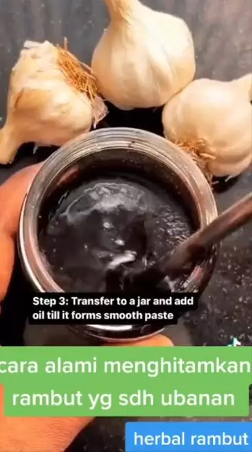 Trik hitamkan uban untuk samarkan rambut putih pakai 1 jenis kulit bumbu dapur Berbagai sumber Trik hitamkan uban untuk samarkan rambut putih pakai 1 jenis kulit bumbu dapur Berbagai sumber