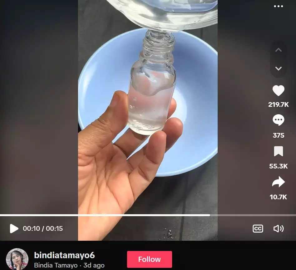 Cara mengecilkan pori-pori pakai ampas teh © TikTok Cara mengecilkan pori-pori pakai ampas teh © TikTok