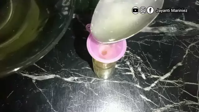 cara bikin kulit kencang pakai serum © YouTube