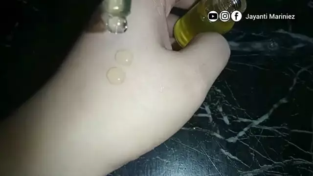 cara bikin kulit kencang pakai serum © YouTube