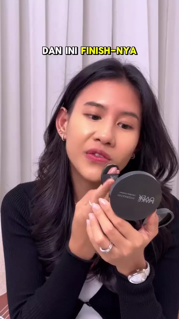 makeup natural ala Shenina Cinnamon © Instagram makeup natural ala Shenina Cinnamon © Instagram