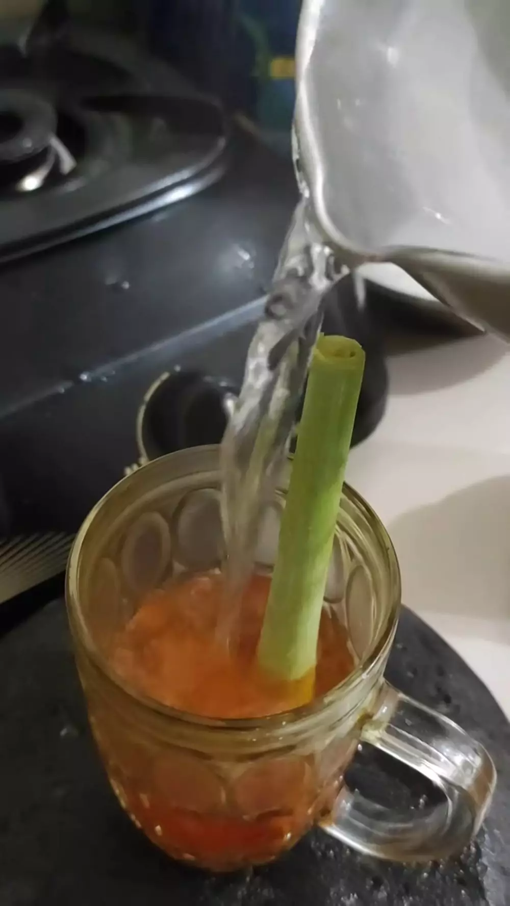 Cara mudah bikin kulit lembap dan kurangi pigmentasi © YouTube