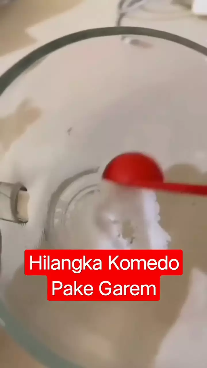 cara menghilangkan komedo membandel © YouTube