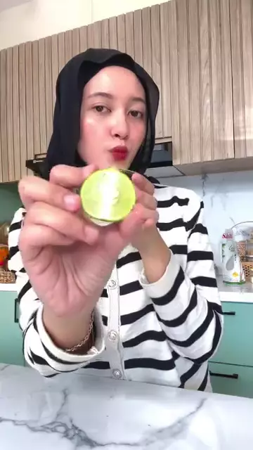 Cara ampuh mencerahkan ketiak gelap © Instagram