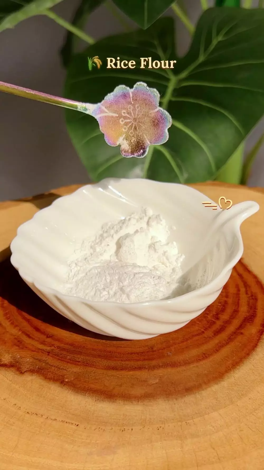 cara praktis kencangkan wajah © YouTube