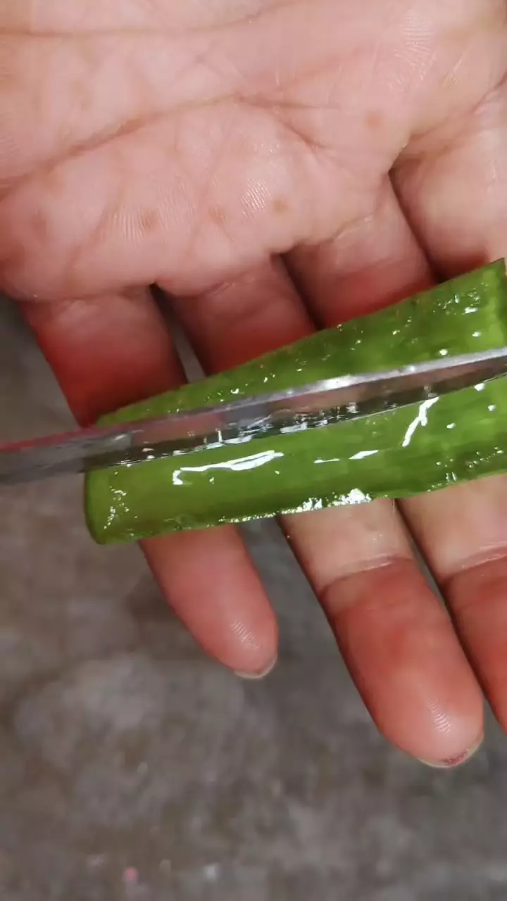 Cara mudah meratakan warna kulit © Instagram