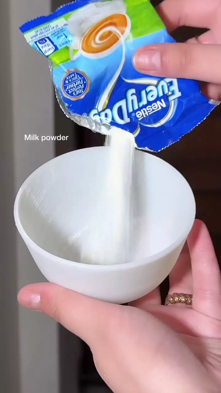 cara aman menghilangkan bulu halus di wajah © Instagram