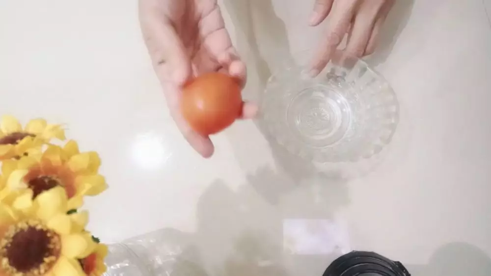 Cara alami hilangkan keriput © YouTube Cara alami hilangkan keriput © YouTube