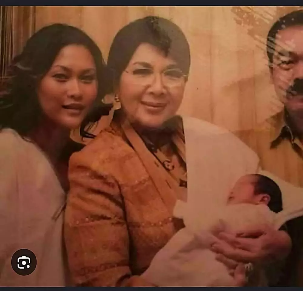 Cara Inul Daratista awet muda terinspirasi Titiek Puspa © Instagram Cara Inul Daratista awet muda terinspirasi Titiek Puspa © Instagram