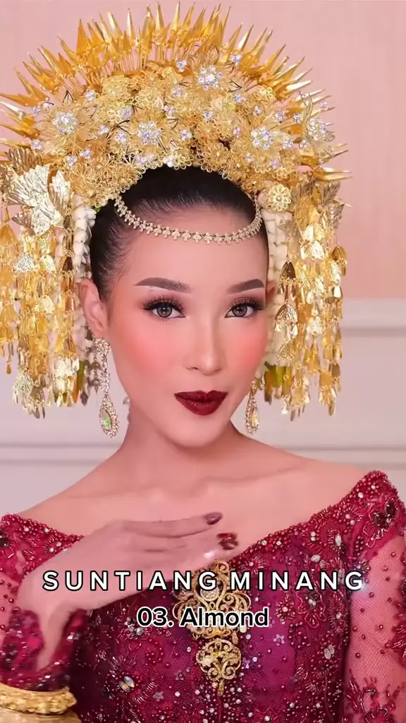 cewek dirias 9 model makeup adat © TikTok cewek dirias 9 model makeup adat © TikTok