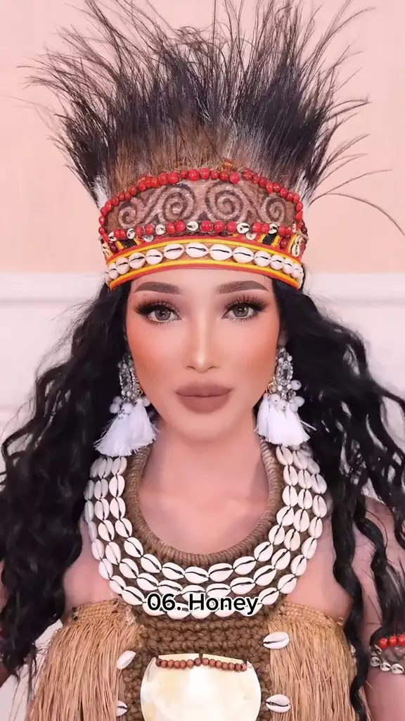 cewek dirias 9 model makeup adat © TikTok