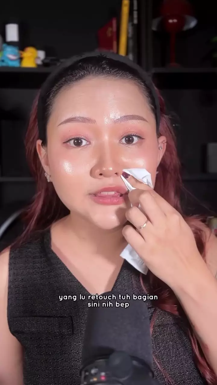 cara retouch makeup agar tetap glowing © Instagram cara retouch makeup agar tetap glowing © Instagram