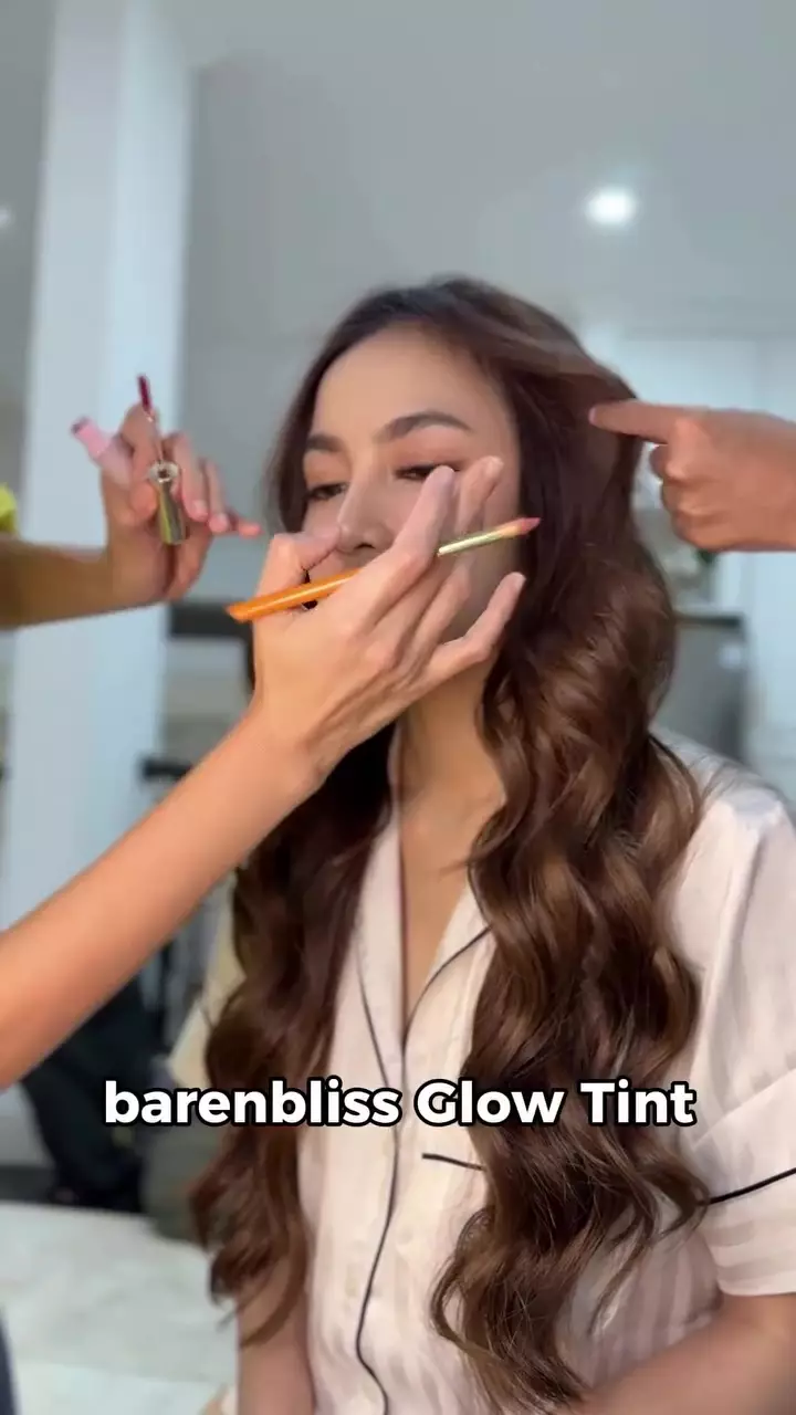 tutorial makeup Mahalini © Instagram 