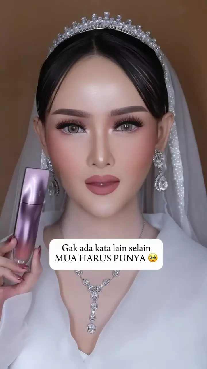 pengantin tan skin dirias glamor © Instagram  pengantin tan skin dirias glamor © Instagram