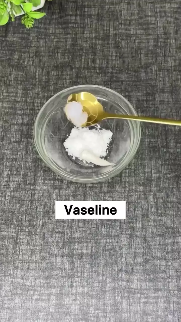 cara hilangkan komedo hitam dan bruntusan © Instagram 