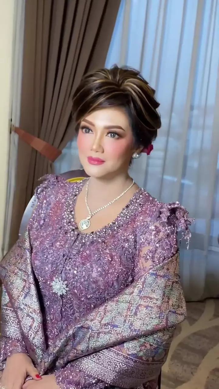 makeup Bella Saphira © Instagram makeup Bella Saphira © Instagram