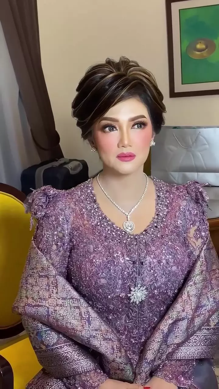 makeup Bella Saphira © Instagram makeup Bella Saphira © Instagram