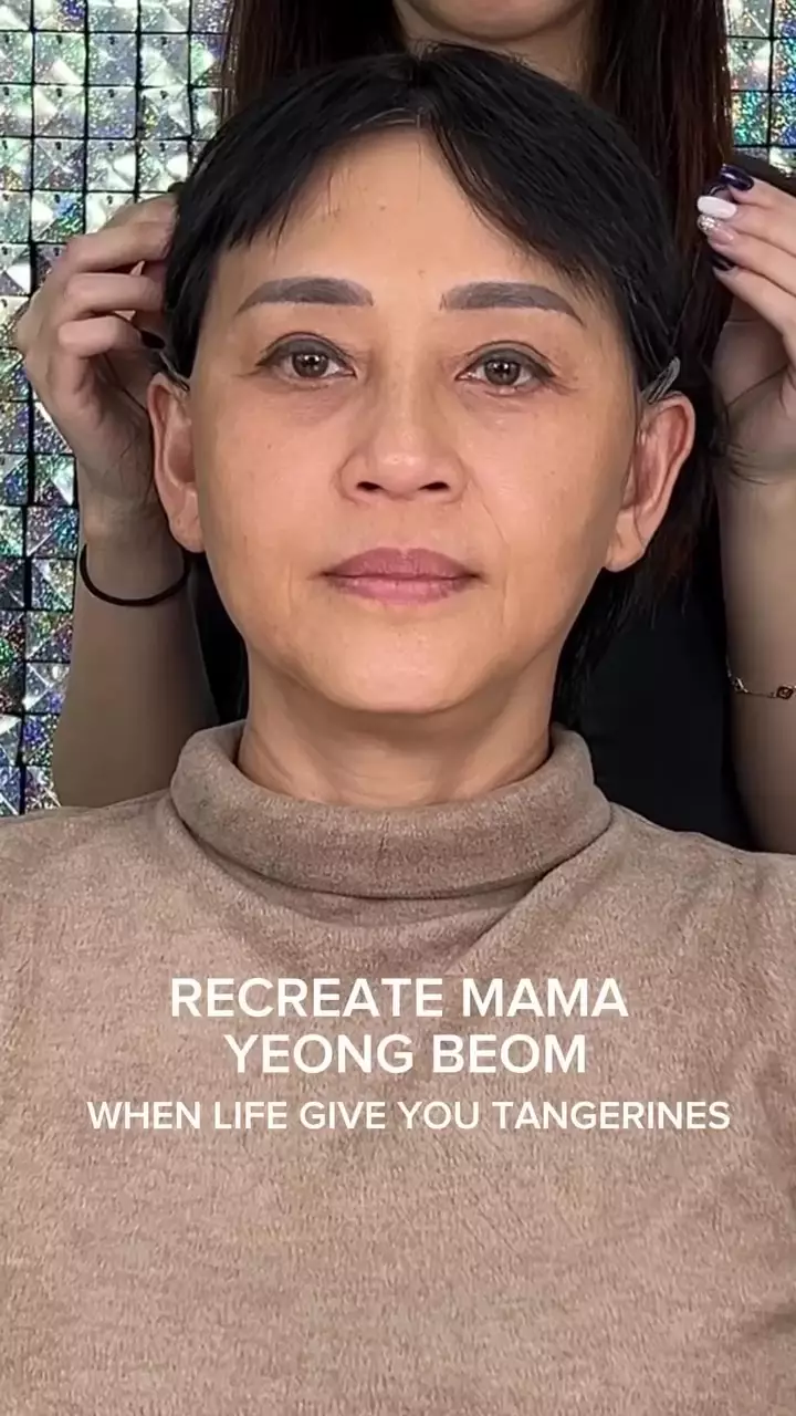 Recreate makeup ala seleb Korea © Instagram Recreate makeup ala seleb Korea © Instagram