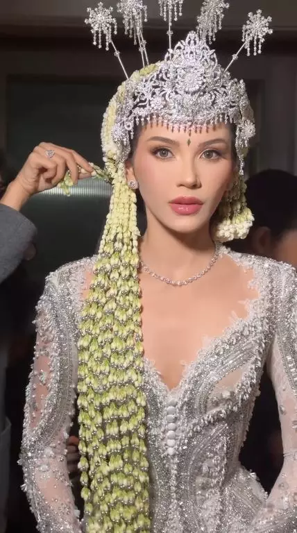 detail makeup akad alyssa © 2025 Instagram