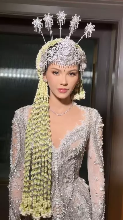 detail makeup akad alyssa © 2025 Instagram