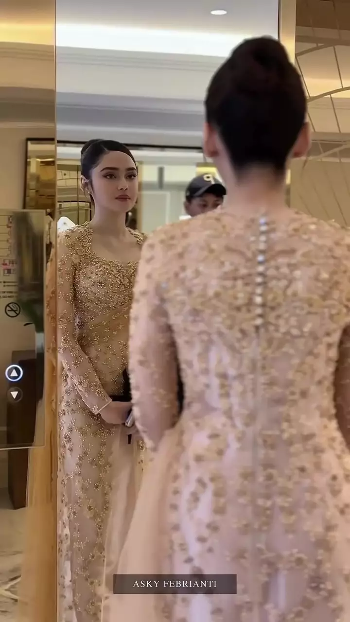 detail makeup Syifa Hadju © Instagram