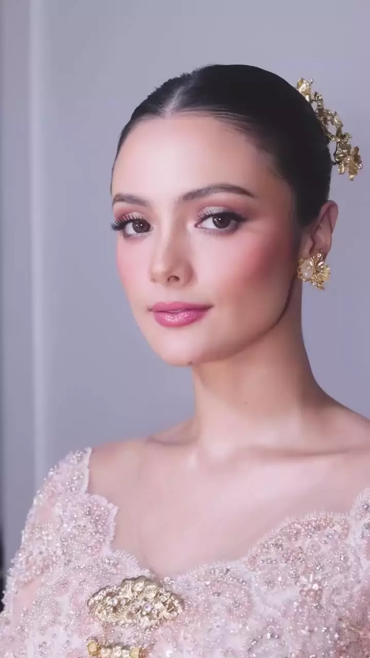 MUA ini 'spill' lipstik Amanda Rawless © Instagram MUA ini 'spill' lipstik Amanda Rawless © Instagram