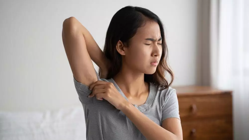 Cara atasi bau badan secara alami © 2025 brilio.net Cara atasi bau badan secara alami © 2025 brilio.net