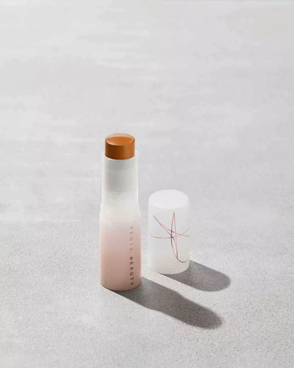 7 Makeup ini ampuh menyesuaikan pH dan minyak wajah sepanjang hari © 2025 brilio.net