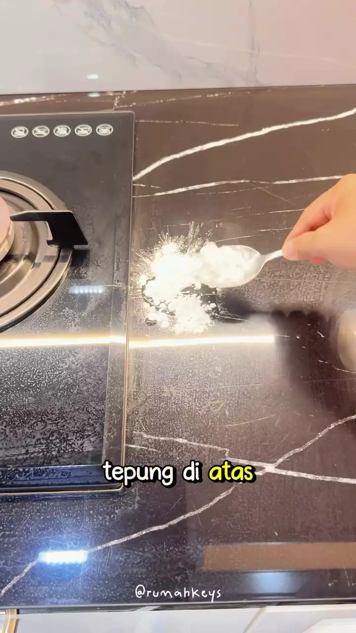 Minyak tumpah © Instagram