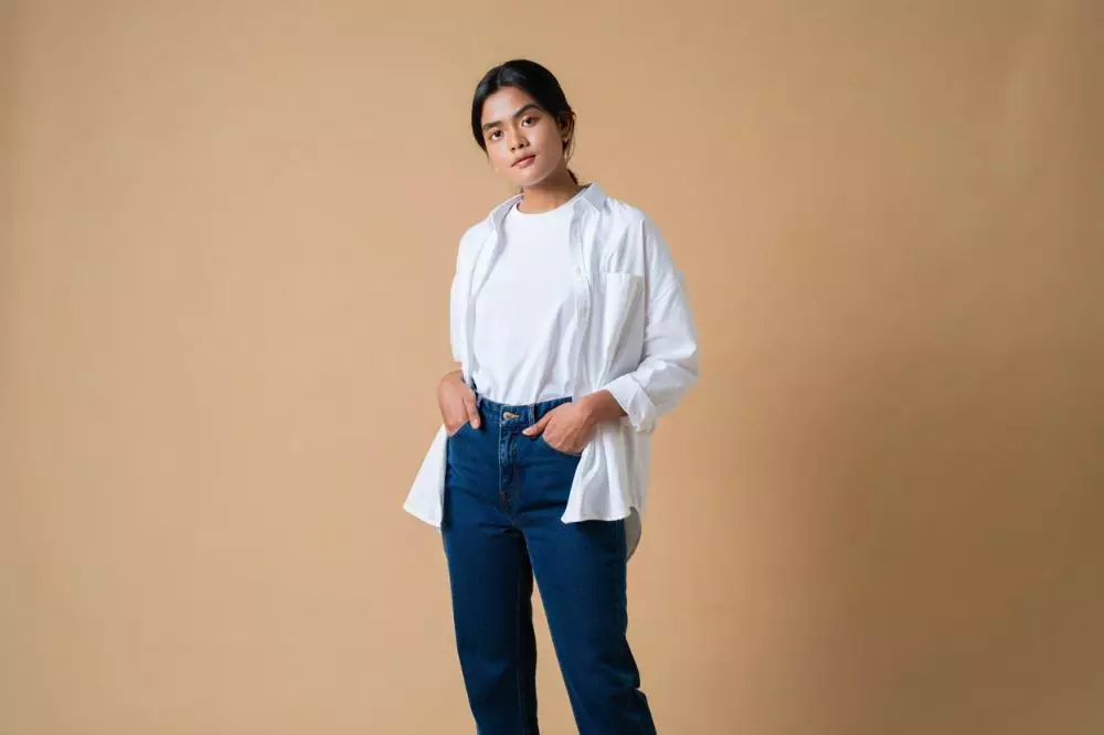 Trik layering outfit kekinian © 2025 brilio.net