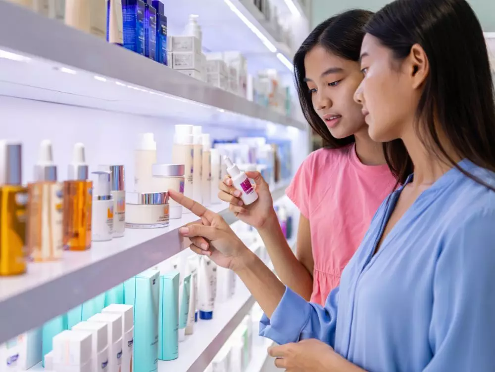 Tips memilih skincare untuk anak 10-15 tahun © 2025 brilio.net Tips memilih skincare untuk anak 10-15 tahun © 2025 brilio.net