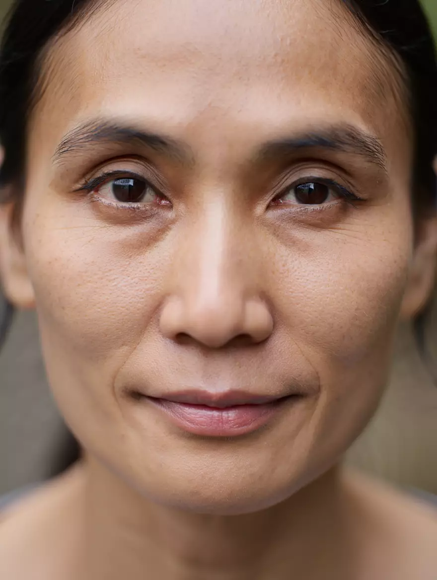 Produk makeup terbaik 2025 untuk menyamarkan kerutan bawah mata © 2025 brilio.net Produk makeup terbaik 2025 untuk menyamarkan kerutan bawah mata © 2025 brilio.net