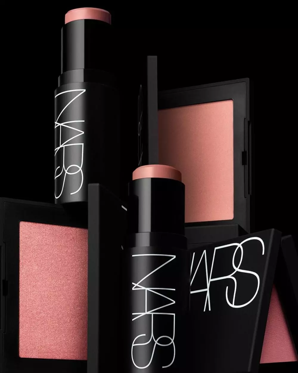 Rekomendasi makeup travel friendly © 2025 brilio.net Rekomendasi makeup travel friendly © 2025 brilio.net