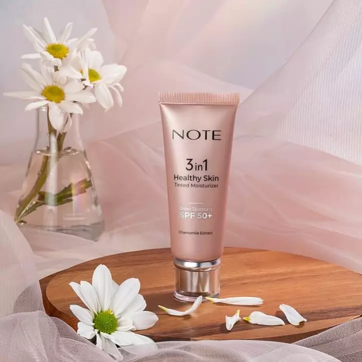 Rekomendasi makeup multifungsi © 2025 brilio.net