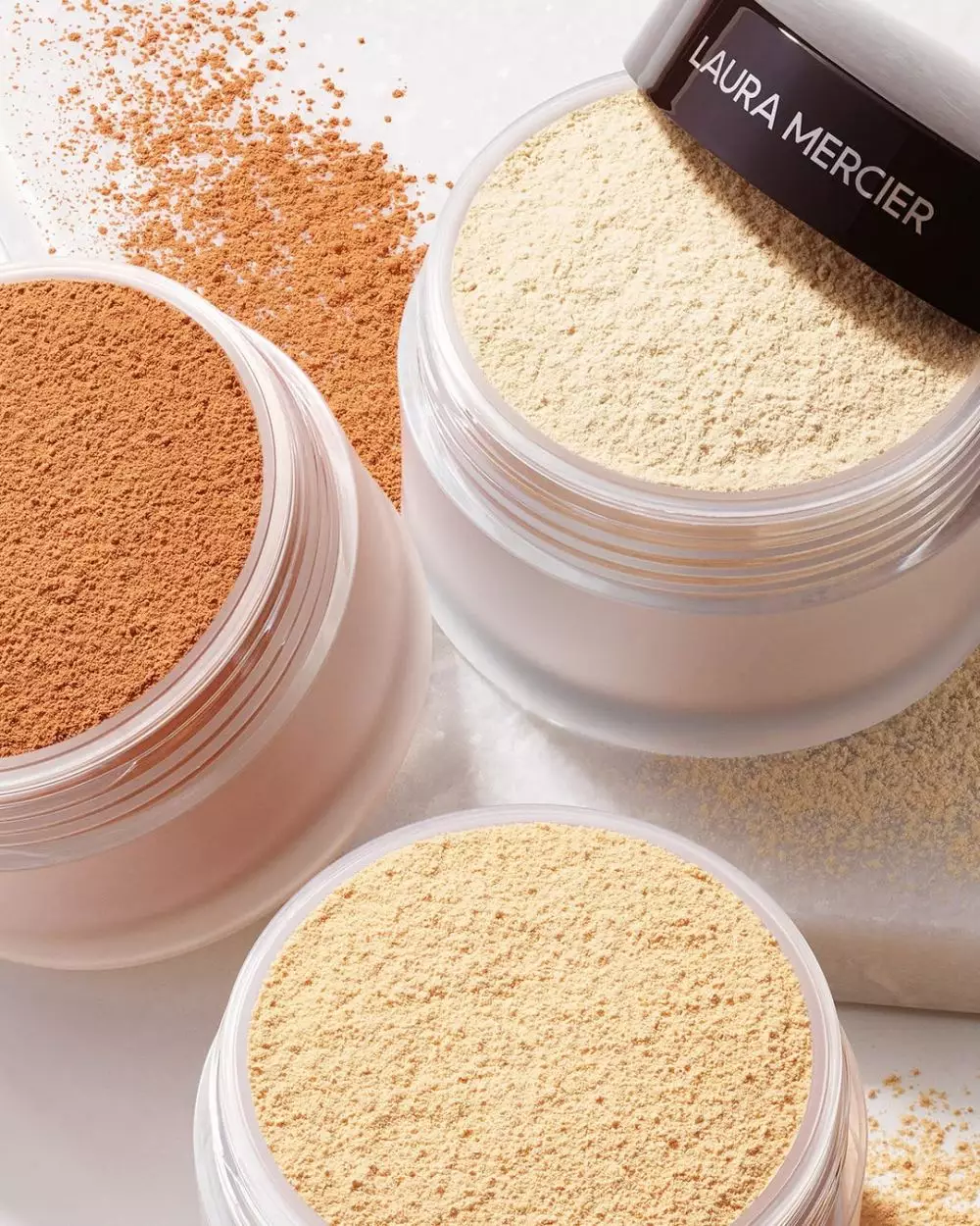 Rekomendasi loose powder untuk kulit berminyak © 2025 brilio.net Rekomendasi loose powder untuk kulit berminyak © 2025 brilio.net